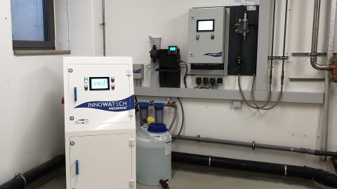 INNOWATECH Aquadron Anlage mit Multi-Mess-Center zur Trinkwasser-Behandlung im Krankenhaus